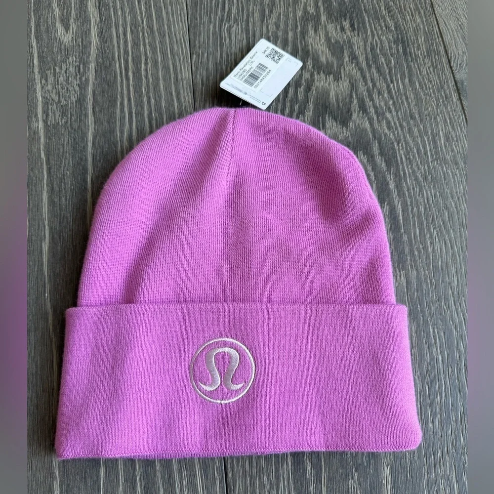 Lululemon Warm Revelation Beanie in Dahlia Mauve/Meadowsweet Pink Size Large